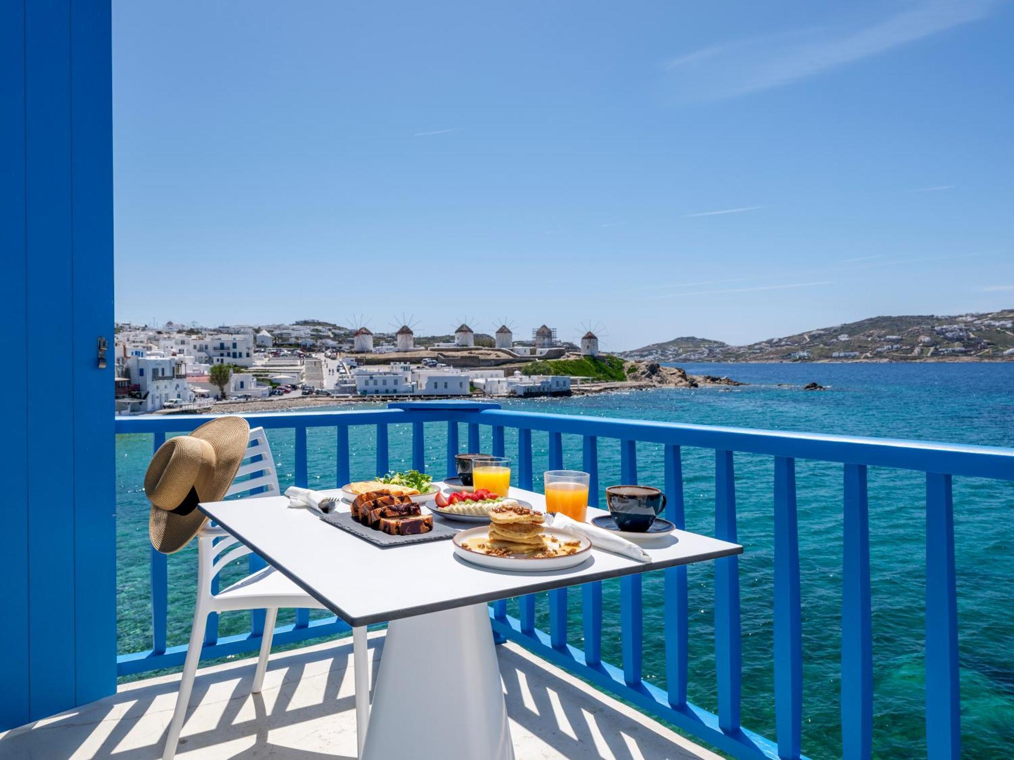 Bluetopia Suites Mykonos Town Exterior foto